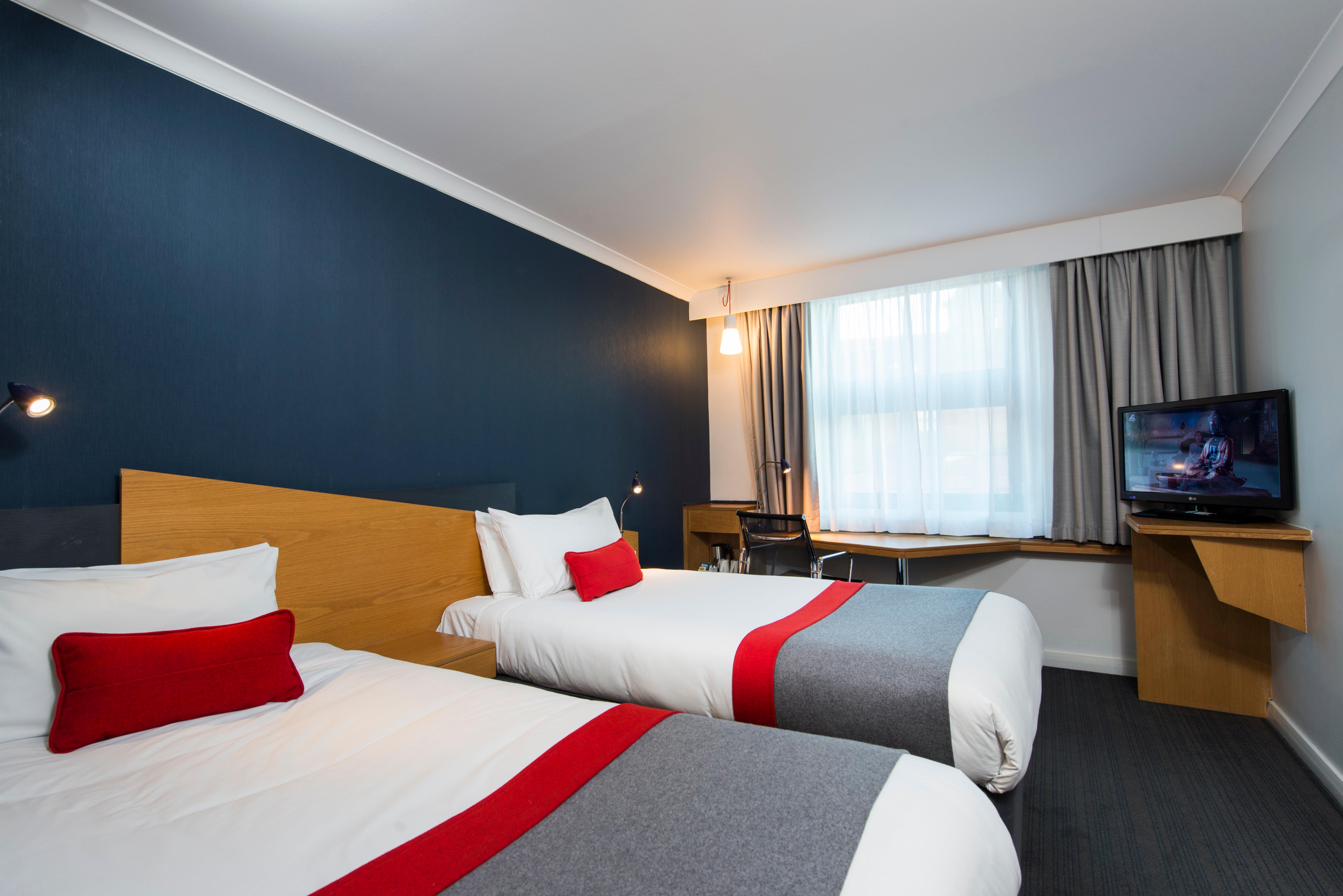 Holiday Inn Express Birmingham Oldbury By Ihg Ngoại thất bức ảnh