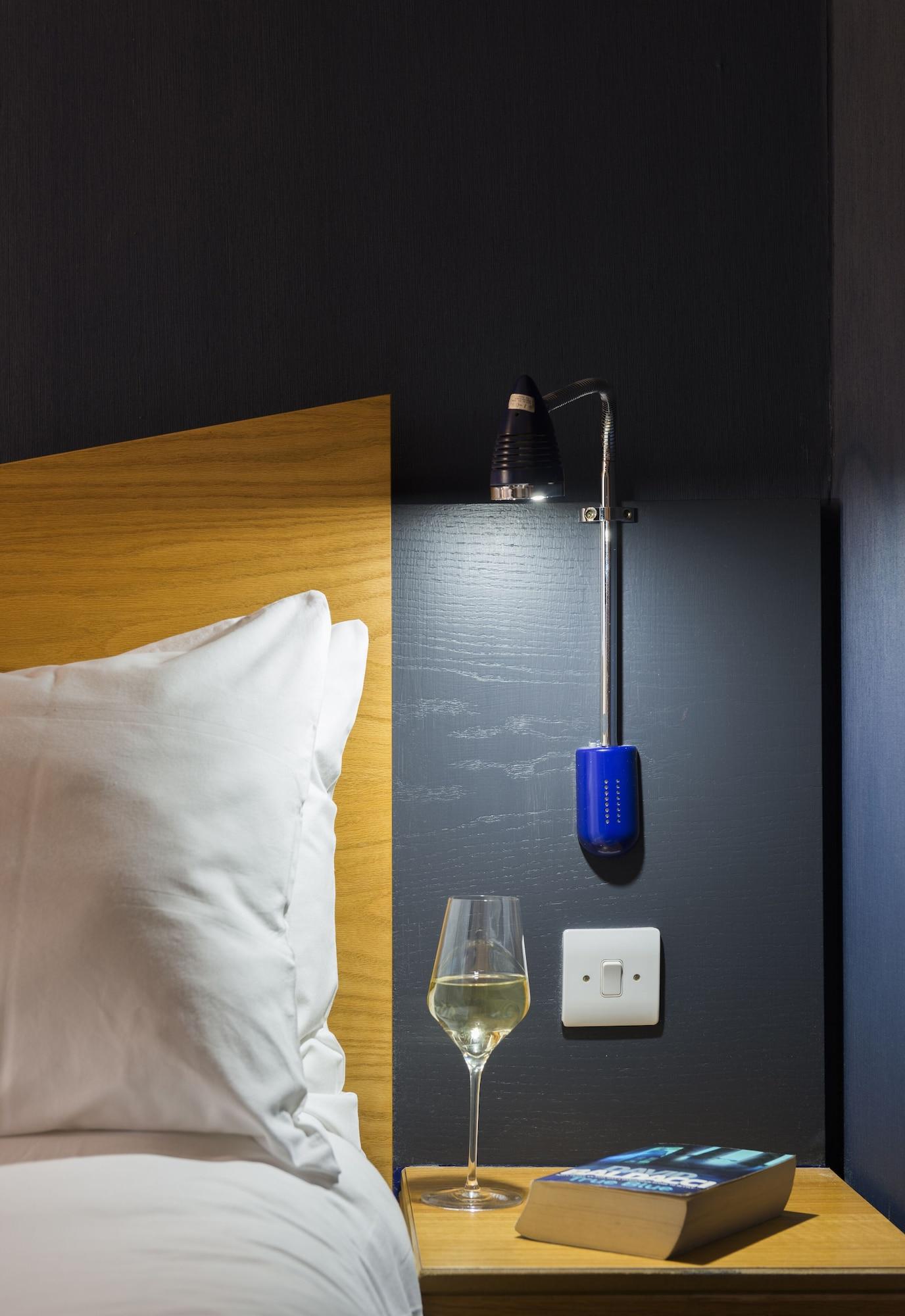 Holiday Inn Express Birmingham Oldbury By Ihg Ngoại thất bức ảnh