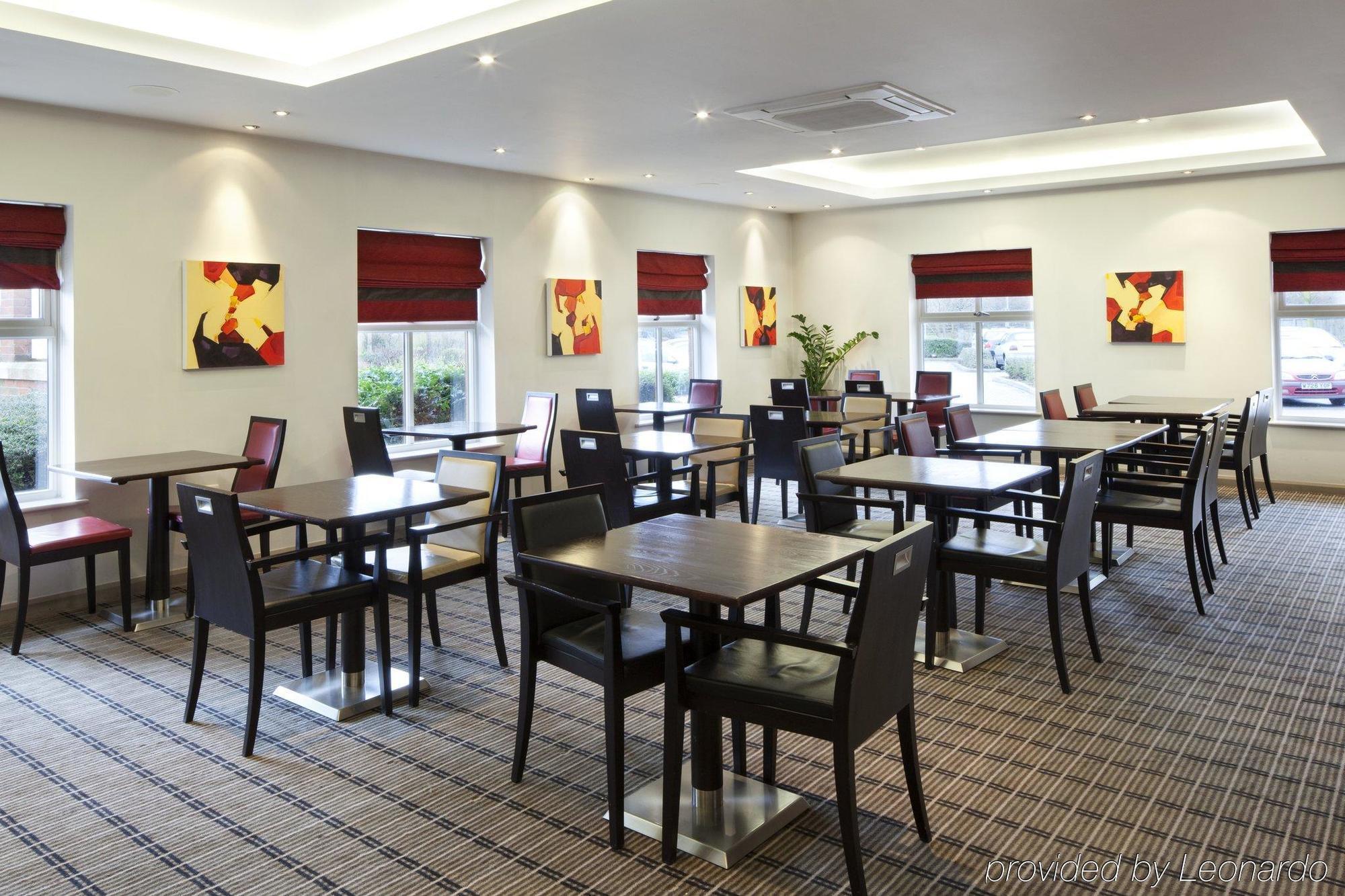 Holiday Inn Express Birmingham Oldbury By Ihg Ngoại thất bức ảnh