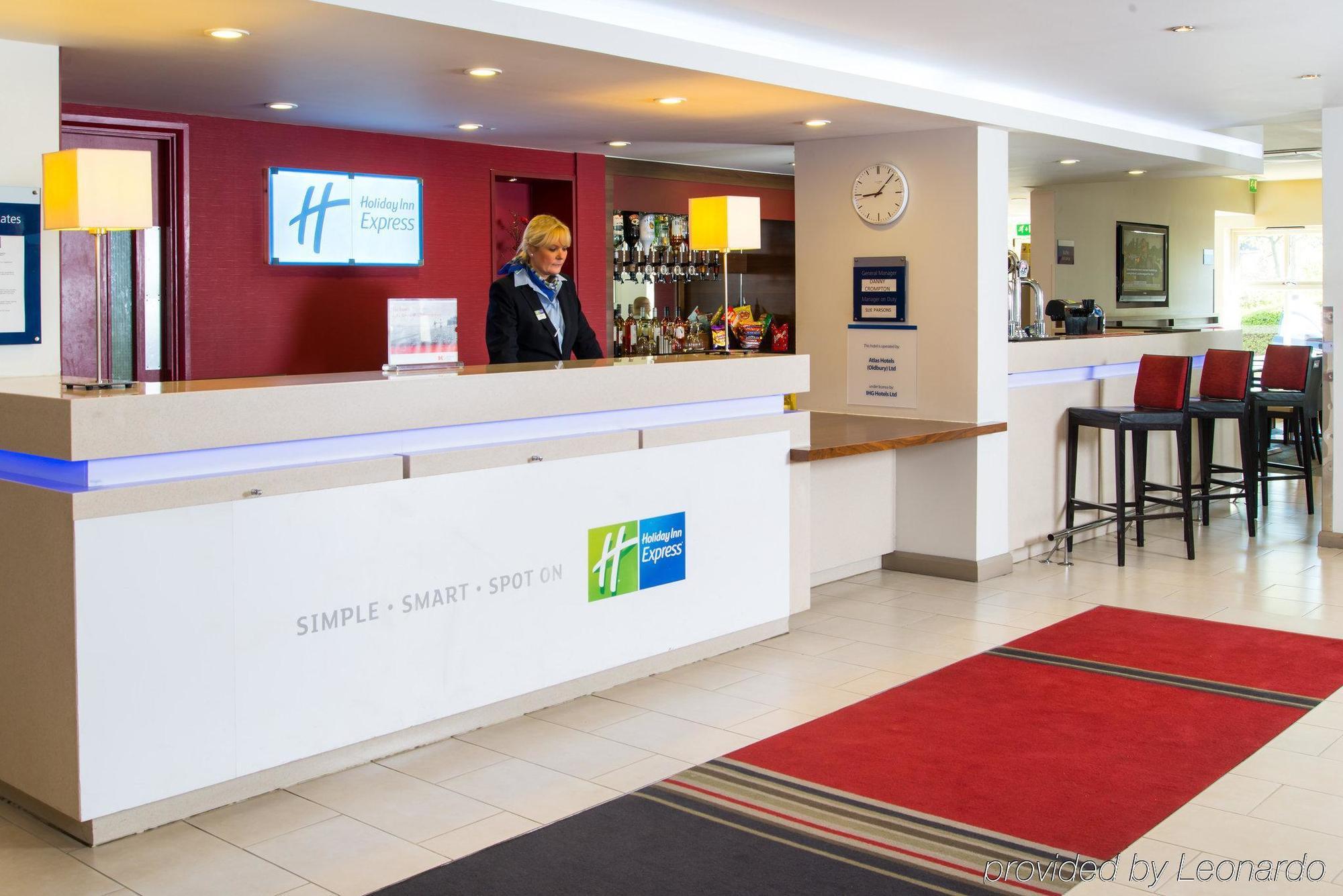 Holiday Inn Express Birmingham Oldbury By Ihg Ngoại thất bức ảnh