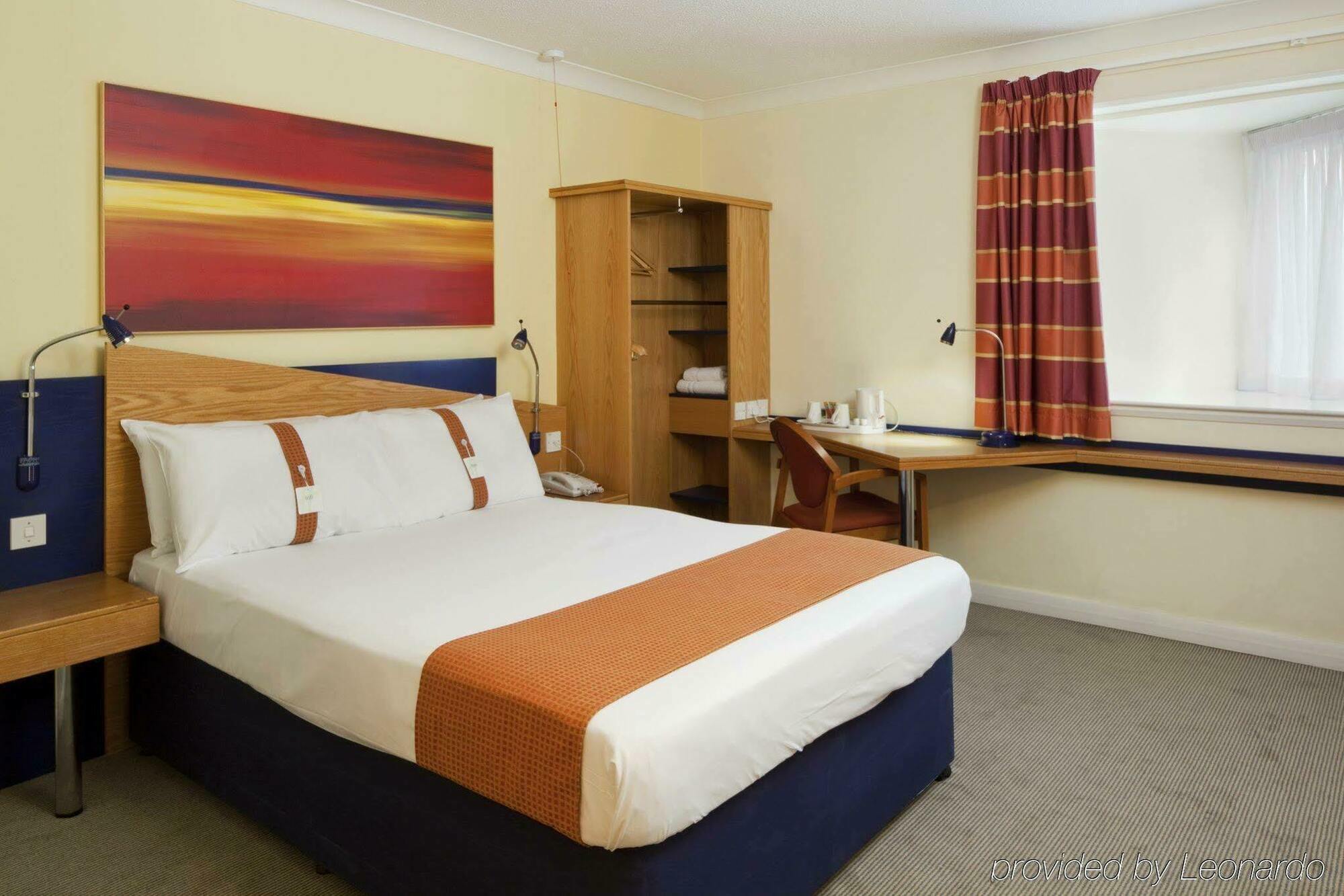 Holiday Inn Express Birmingham Oldbury By Ihg Ngoại thất bức ảnh